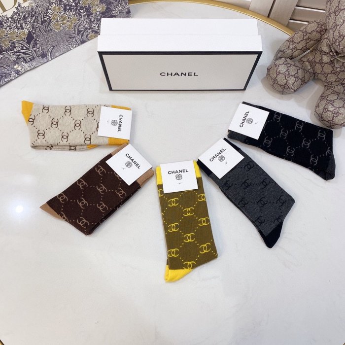 Chanel Socks 5 Pairs with Original Box Luxury Brand Breathable Chanel Sock