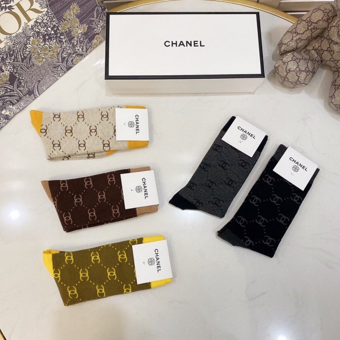 Chanel Socks 5 Pairs with Original Box Luxury Brand Breathable Chanel Sock