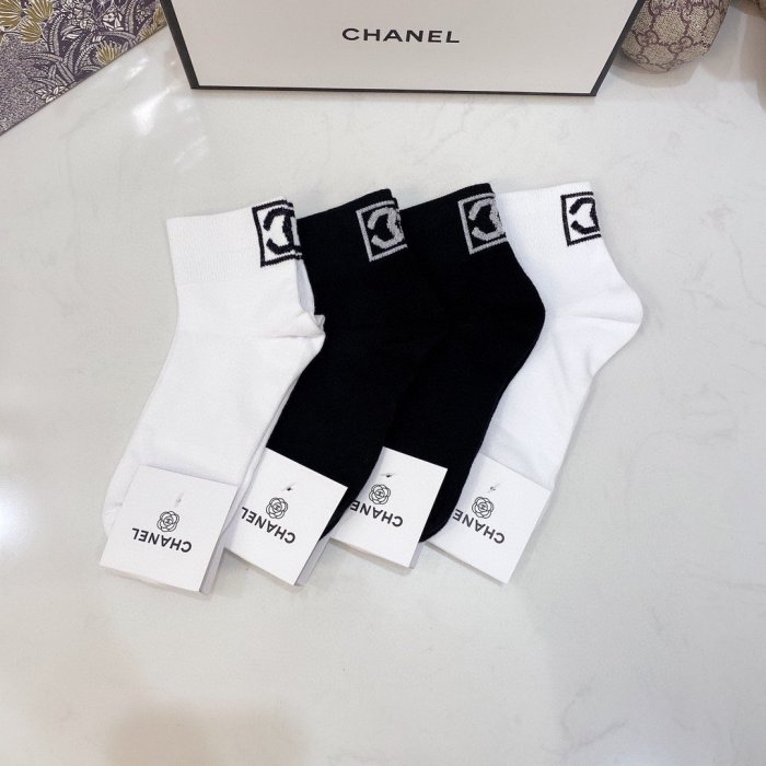 Chanel Socks 4 Pairs with Original Box Luxury Brand Breathable Chanel Sock