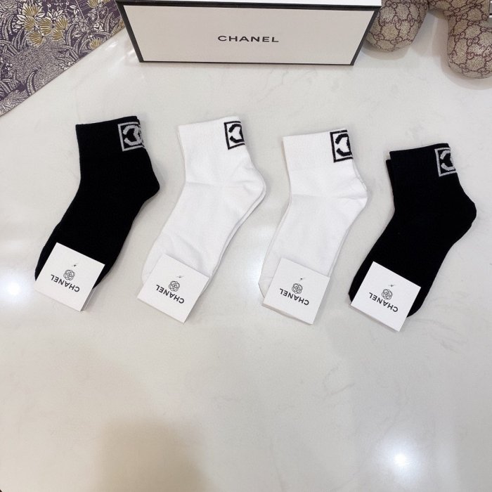Chanel Socks 4 Pairs with Original Box Luxury Brand Breathable Chanel Sock