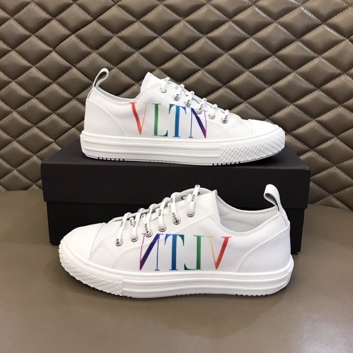 Valentino Men and Women Shoes Fashion Design Luxury Brand