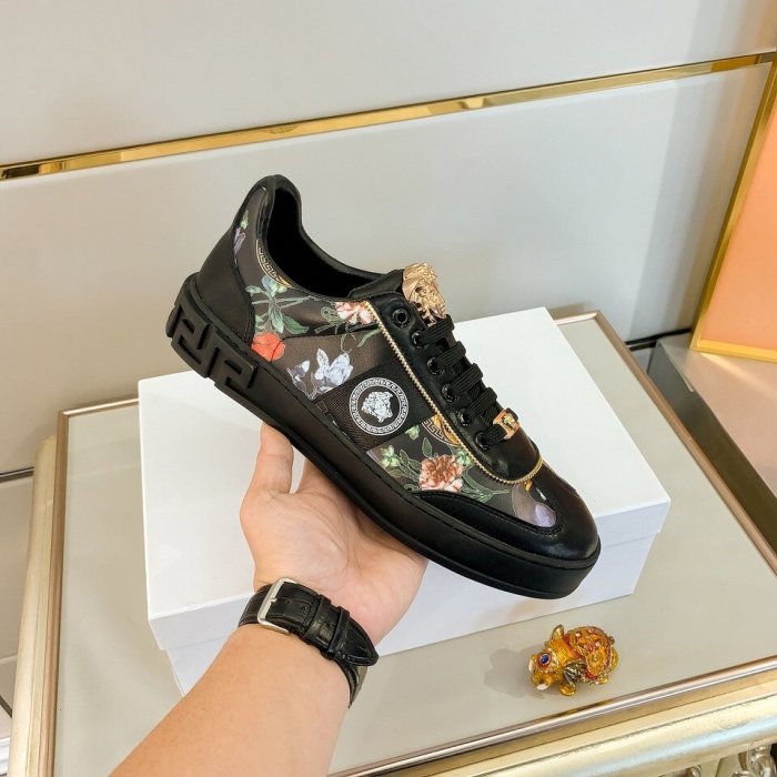 Versace Men Shoes Sneakers Fashion Design Luxury Brand