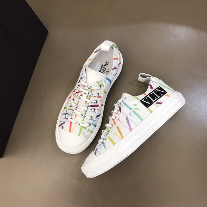 Valentino Men and Women Shoes Fashion Design Luxury Brand