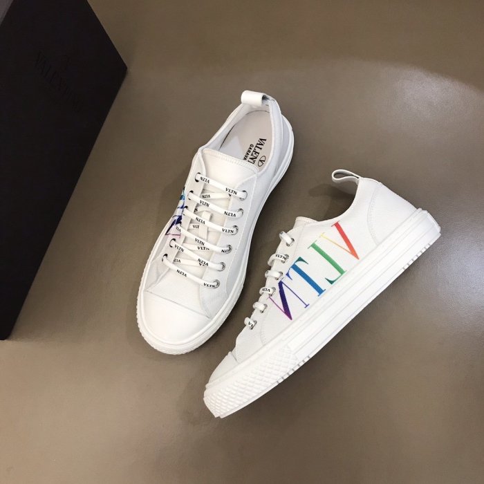 Valentino Men and Women Shoes Fashion Design Luxury Brand