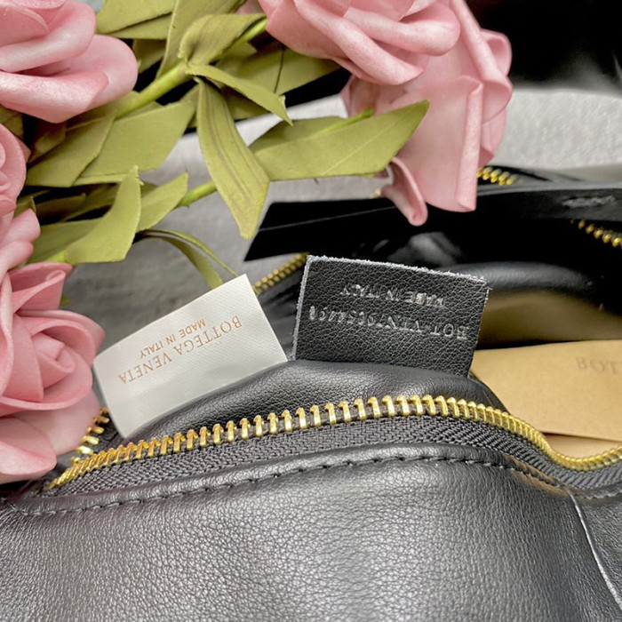 Bottega Veneta Women Bags THE SHOULDER POUCH