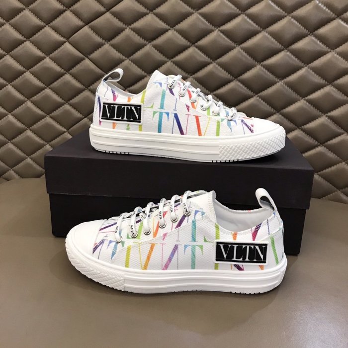 Valentino Men and Women Shoes Fashion Design Luxury Brand