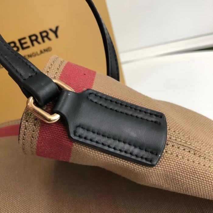 Burberry Womens Bag Bucket Bag