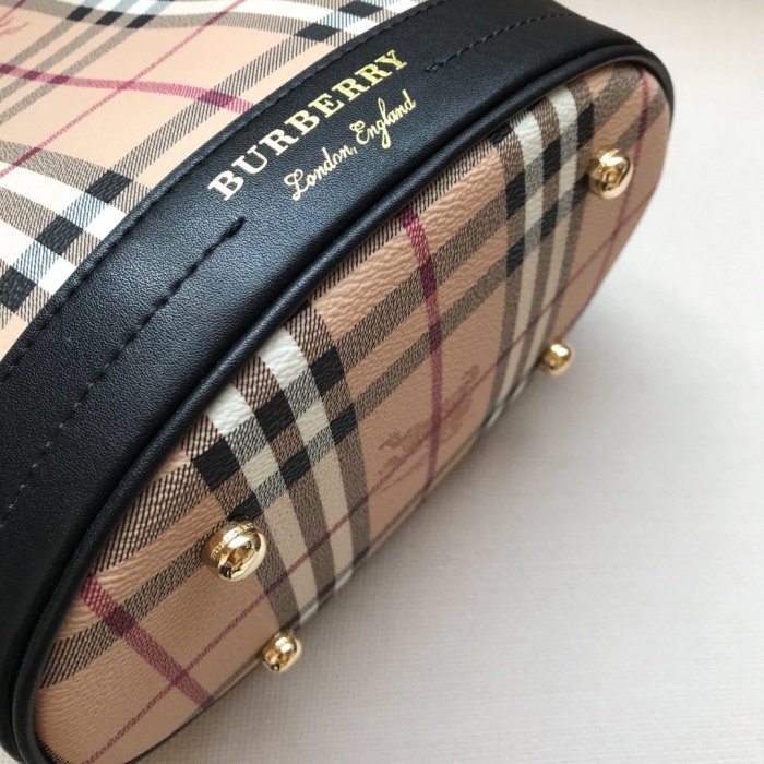 Burberry Womens Bag Bucket Bag