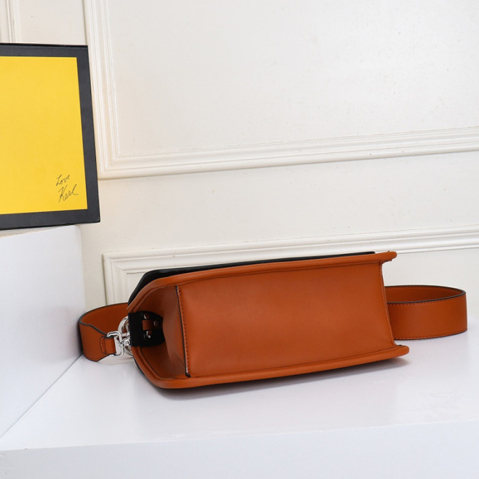 Fendi Womens Bag KAN I F