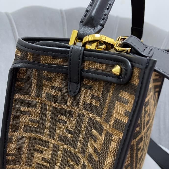 Fendi Womens Bag Crossbody Bag