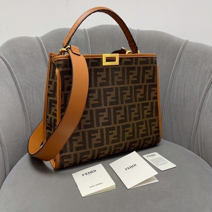 Fendi Womens Bag Crossbody Bag