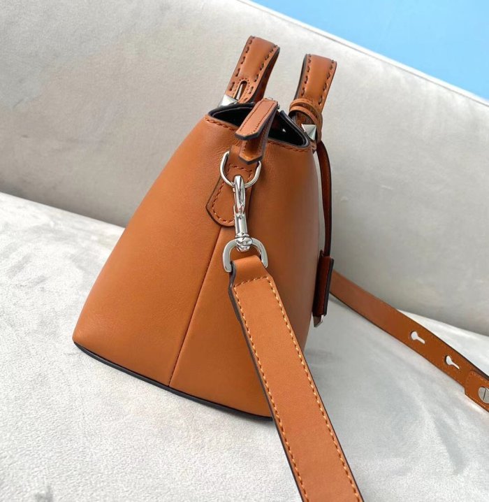Fendi Womens Bag MEDIUM BY THE WAY Boston Bag