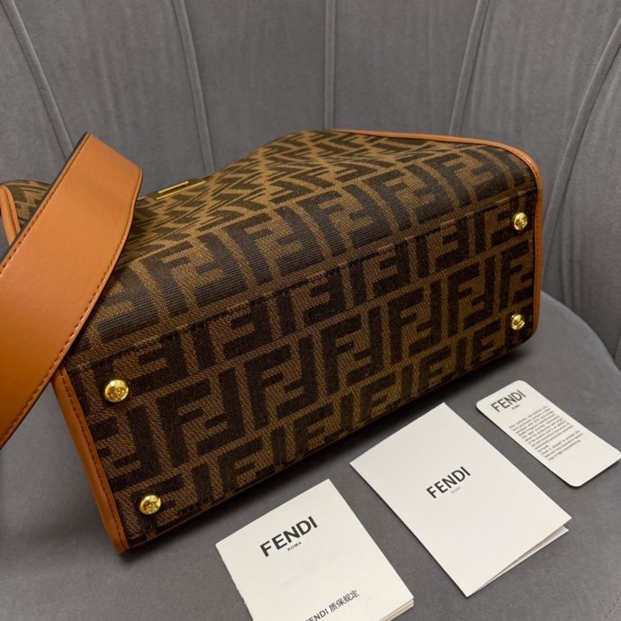 Fendi Womens Bag Crossbody Bag
