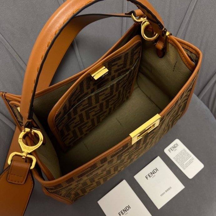 Fendi Womens Bag Crossbody Bag