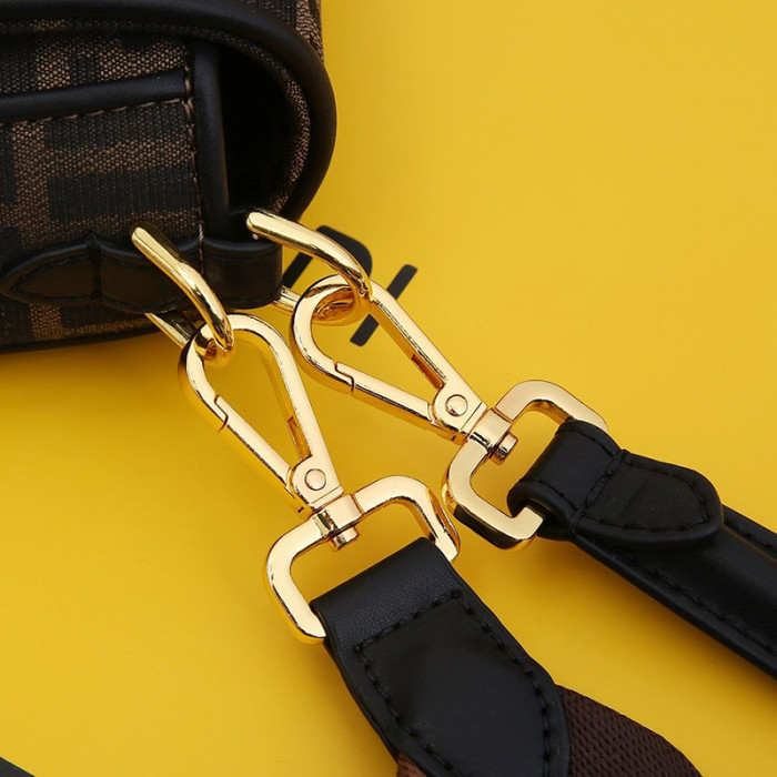 Fendi Womens Bag BAGUETTE