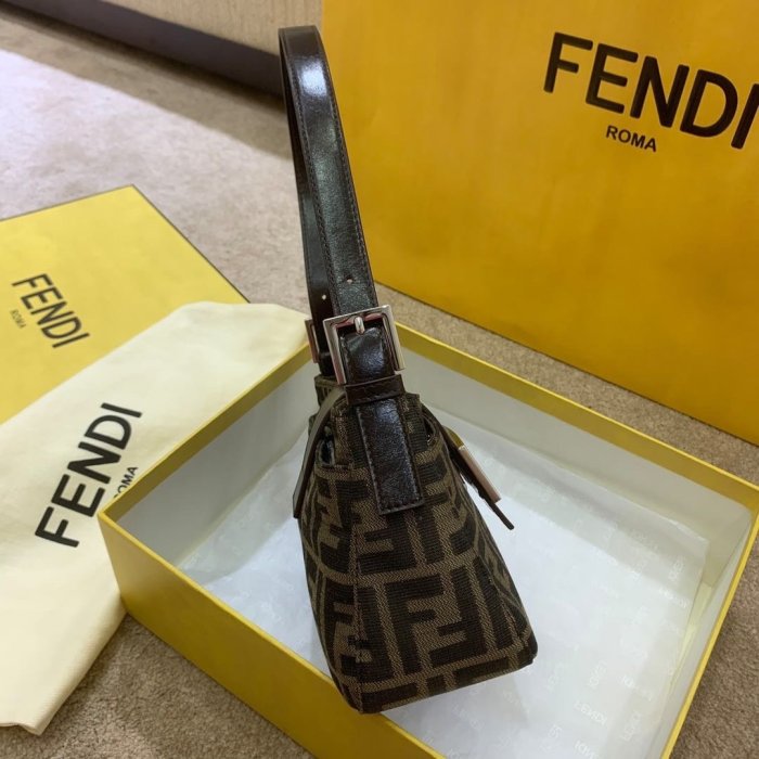 Fendi Womens Bag Shoulder Bag
