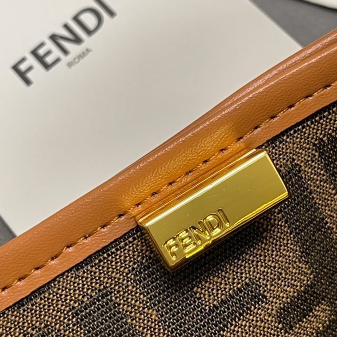 Fendi Womens Bag Crossbody Bag