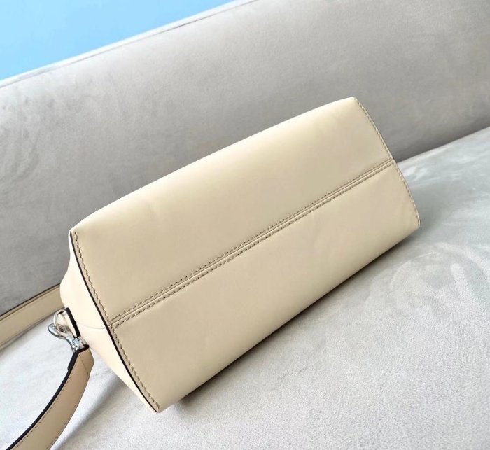 Fendi Womens Bag MEDIUM BY THE WAY Boston Bag