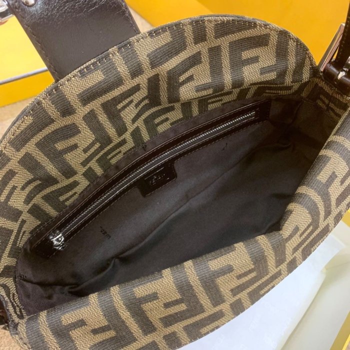 Fendi Womens Bag Shoulder Bag