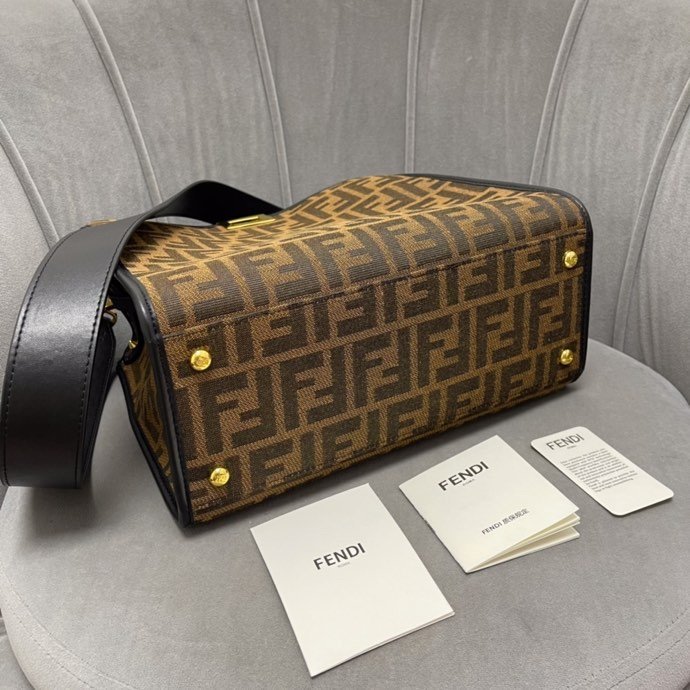 Fendi Womens Bag Crossbody Bag