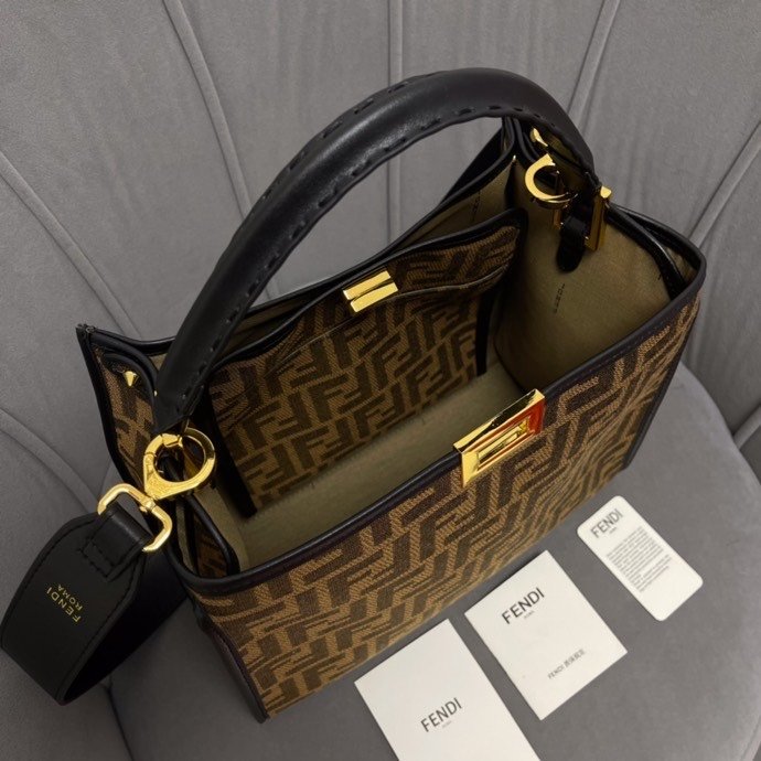 Fendi Womens Bag Crossbody Bag