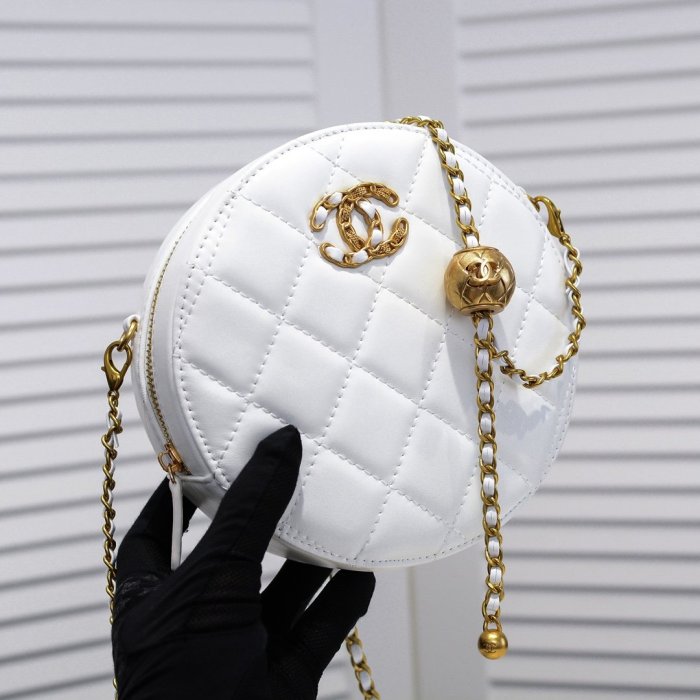 Chanel Womens Bags Crossbody Bag