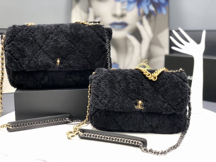 Chanel Womens Bags Chanel 19 Flap Bag