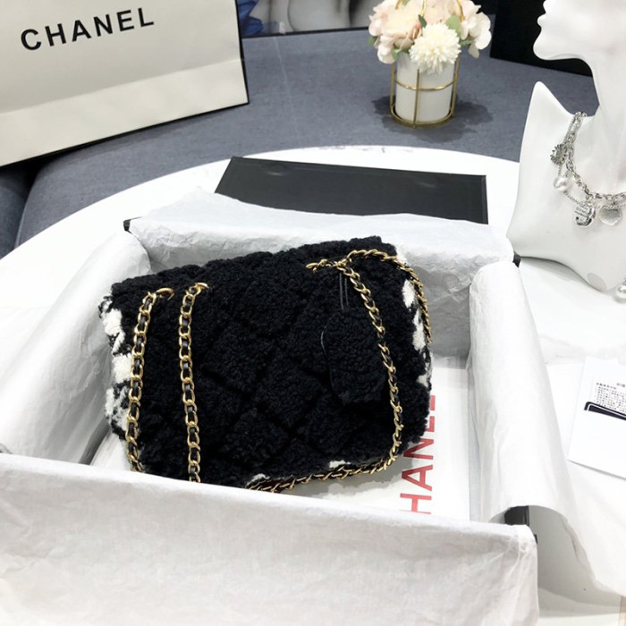 Chanel Womens Bags Crossbody Bag