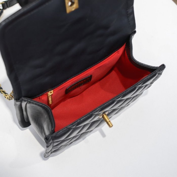 Chanel Womens Bags Shoulder Bag