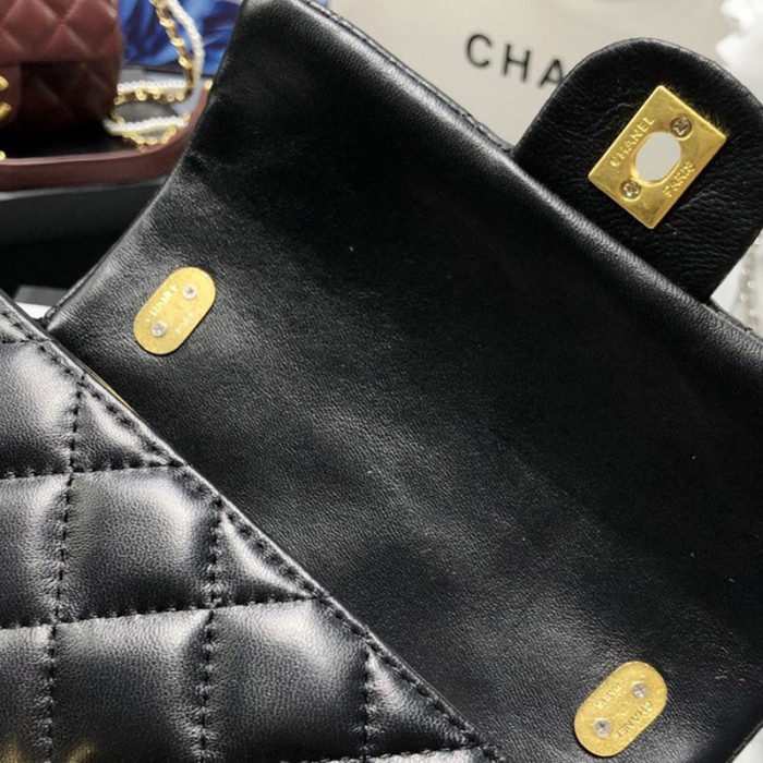 Chanel Womens Bags Flap Bag Calfskin, Crystal Pearls & Gold-Tone Metal Black