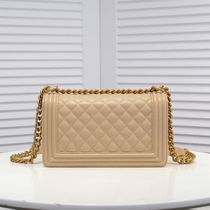 Chanel Womens Bags Crossbody Bag Boy Chanel Handbag