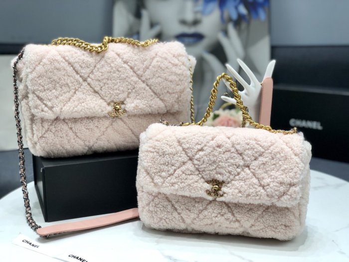 Chanel Womens Bags Chanel 19 Flap Bag