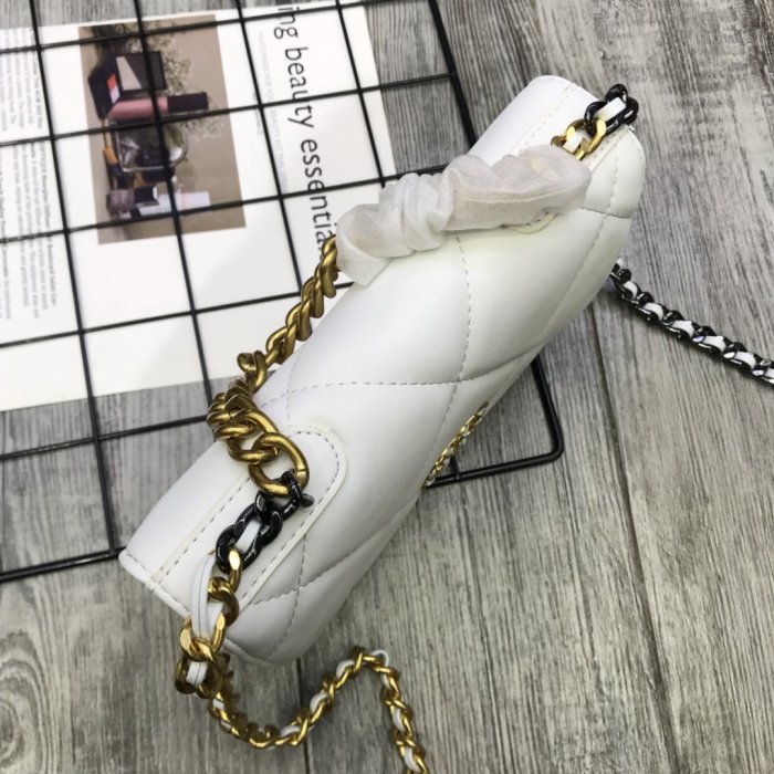 Chanel Womens Bags Crossbody Bag