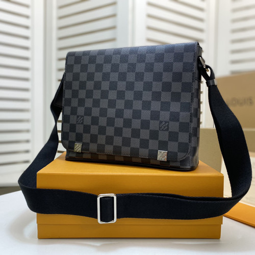 Louis Vuitton Mens Bags Messenger Bag Luxury Brand DISTRICT PM Shoulder Bags for Men with Original Box N41028