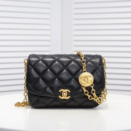 Chanel Womens Bags Flap Bag Lambskin & Gold-Tone Metal Black