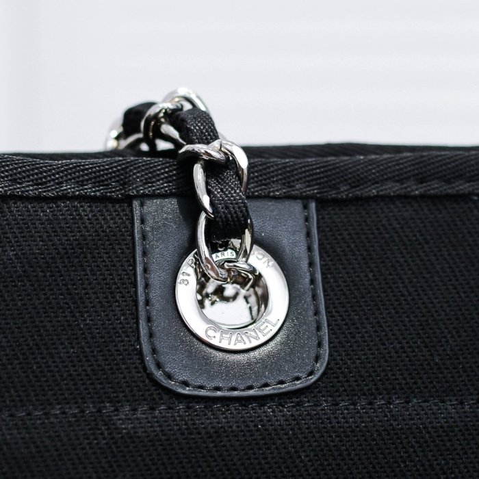 Chanel Womens Bags Shopping Bag