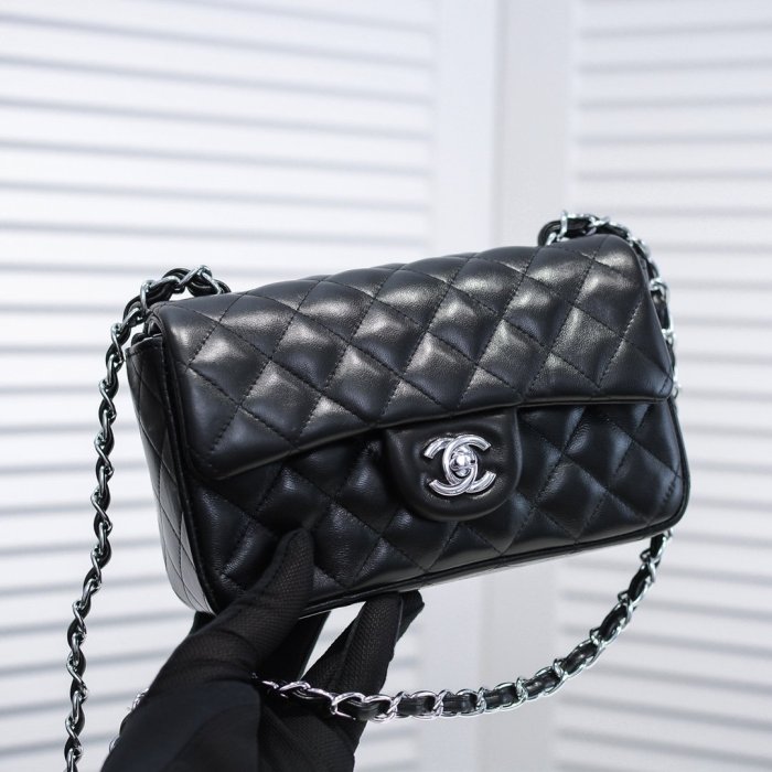 Chanel Womens Bags Crossbody Bag Flap Bag