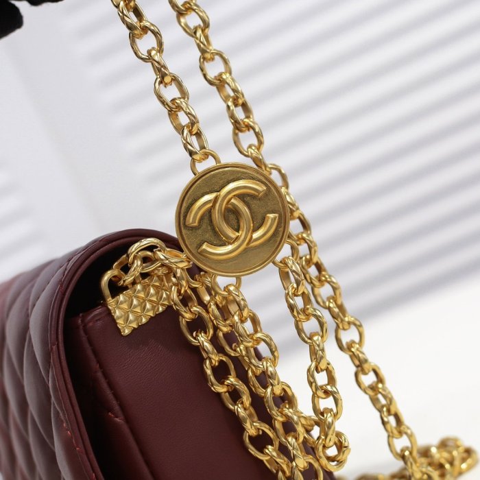 Chanel Womens Bags Flap Bag Lambskin & Gold-Tone Metal