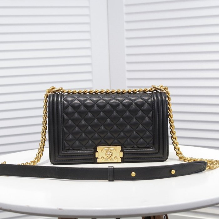 Chanel Womens Bags Crossbody Bag Boy Chanel Handbag