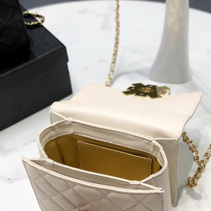 Chanel Womens Bags Small Flap Bag Calfskin, Crystal Pearls, Resin & Gold-Tone Metal