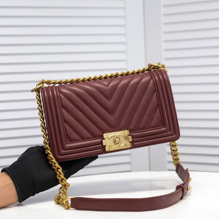 Chanel Womens Bags Crossbody Bag Boy Chanel Handbag