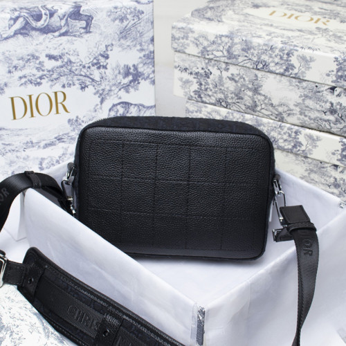 Dior Mens Bags Crossbody Bags SAFARI MESSENGER BAG