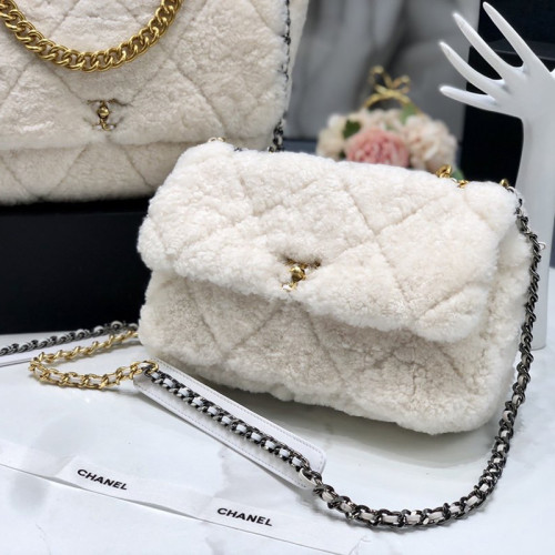 Chanel Womens Bags Chanel 19 Flap Bag
