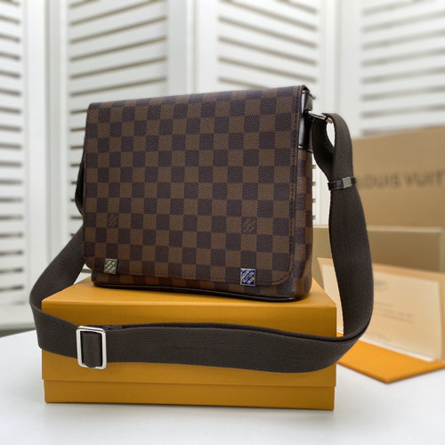 Louis Vuitton Mens Bags Messenger Bag Luxury Brand DISTRICT PM Damier Ebene Canvas Shoulder Bags for Men with Original Box N41031