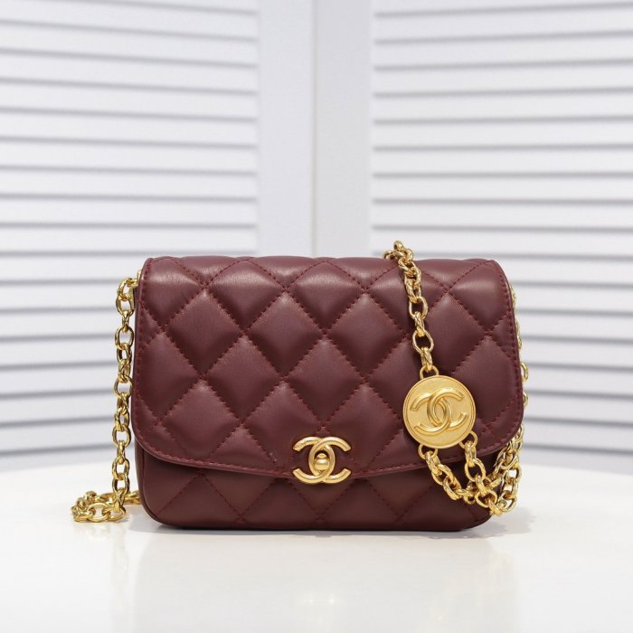 Chanel Womens Bags Flap Bag Lambskin & Gold-Tone Metal