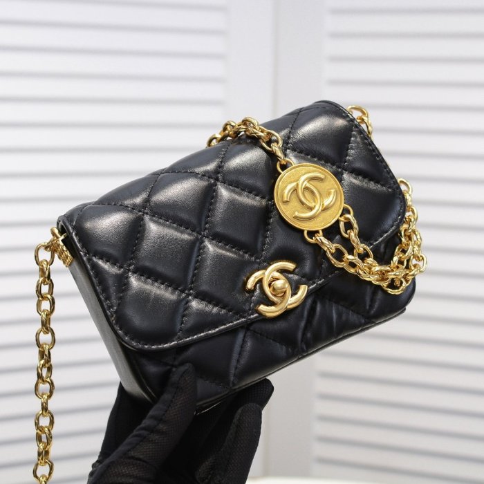 Chanel Womens Bags Small Flap bag Lambskin & Gold-Tone Metal Black