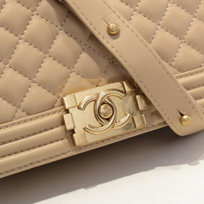 Chanel Womens Bags Crossbody Bag Boy Chanel Handbag