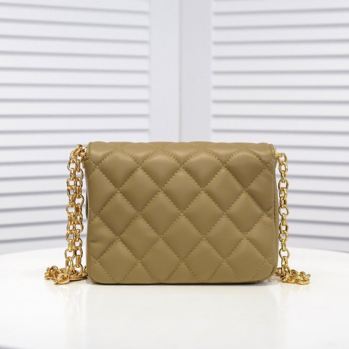 Chanel Womens Bags Flap Bag Lambskin & Gold-Tone Metal