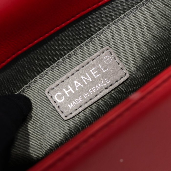 Chanel Womens Bags Crossbody Bag Boy Chanel Handbag