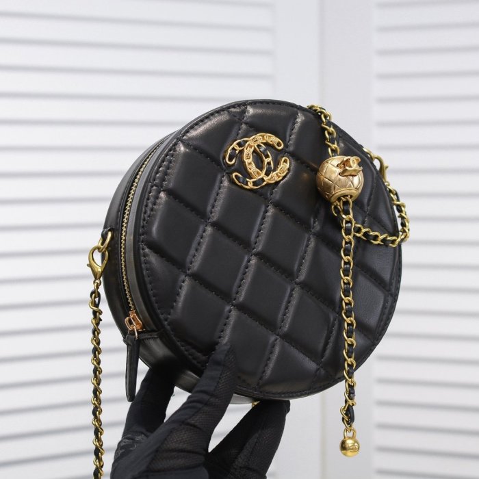 Chanel Womens Bags Crossbody Bag